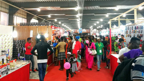 17&egrave;meÂ Foire Internationale de Lom&eacute; :Â   Retrouvez &laquo;NI RAJOUT&raquo; avec des recettes de grand-m&egrave;re dans le pavillon Mono