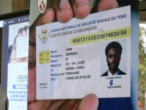 Assurance maladie universelle :  fin des longs trajets pour l'obtention de la carte unique 
