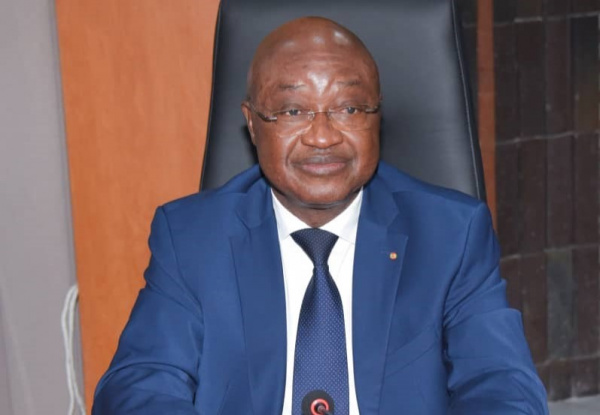  Investissement en ligne sur les cryptomonnaies : « Il s’agit d’une tentative grossière d’escroquerie », ministre Essowè Georges BARCOLA. 