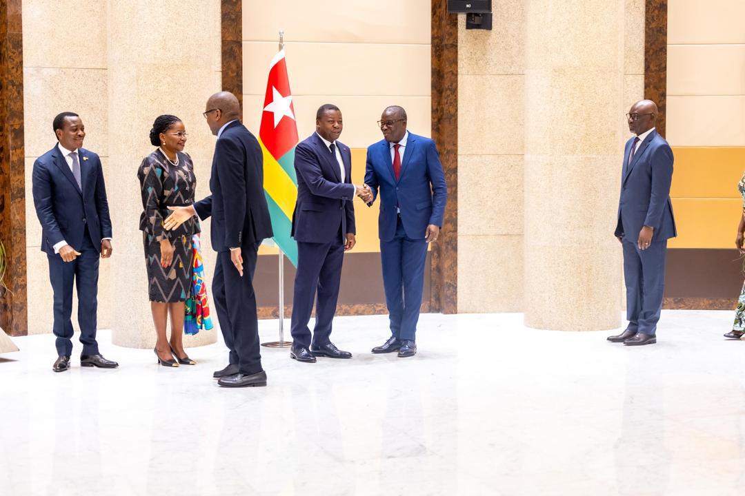 Présentation des vœux de Nouvel An au chef de l’Etat: l'ensemble des forces vives de la nation souhaite le meilleur pour le président Faure Gnassingbé en 2025. 