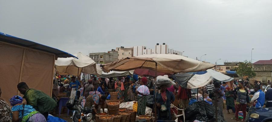 Commerce :  quand les grossistes d'Attikpodji &eacute;vitent le march&eacute; de B&eacute;- Klikam&egrave; et obstruent les alentours du march&eacute; d'Ahanou-kop&eacute;