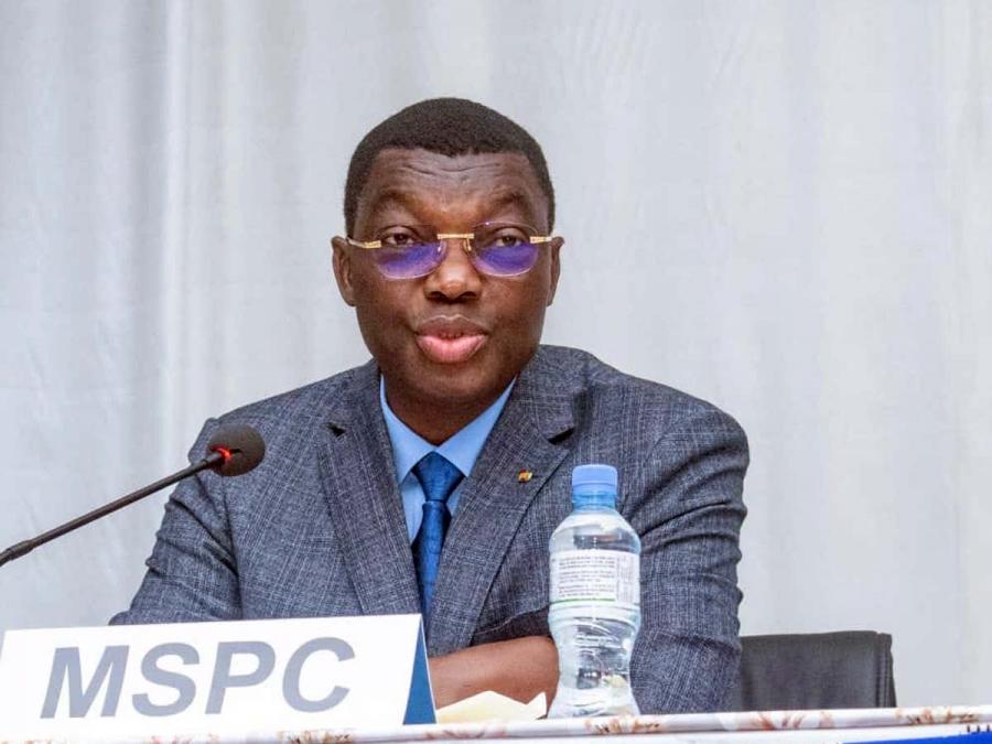 Sécurité routière : Â« Respecter les feux tricolores ne veut pas dire qu'on n'est pas presséÂ», ministre Yark Damehame.