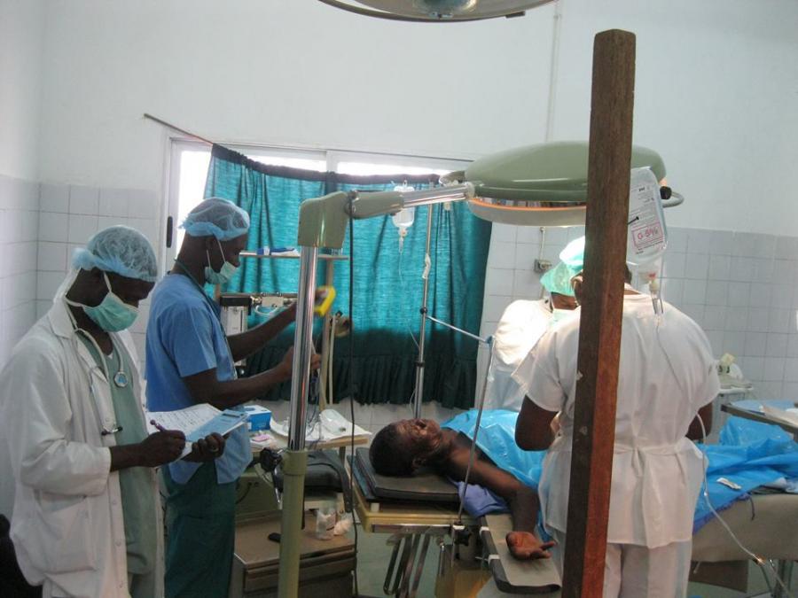 Amener l'h&ocirc;pital vers les populations :  Le MOUJEPAD-TOGO concr&eacute;tise la promesse du chef de l'État