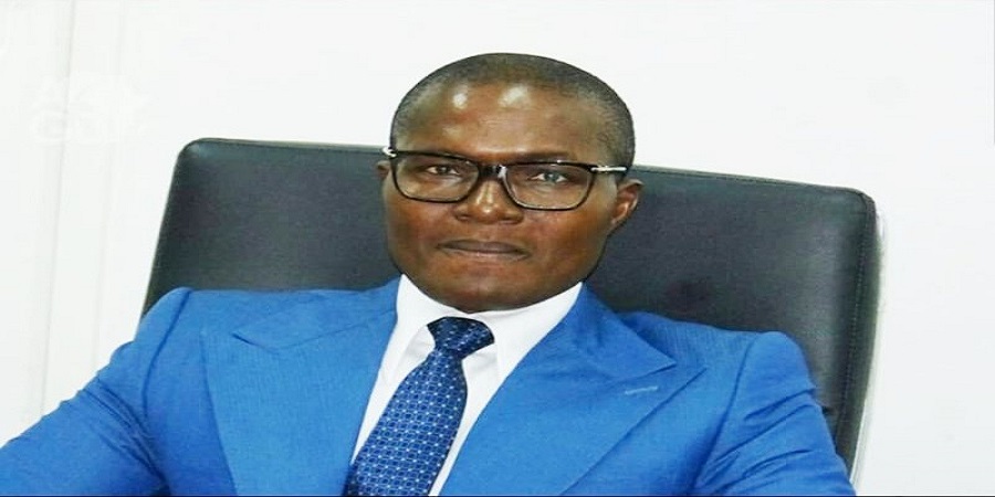 Écart de langage :  Quand l'humilit&eacute; du Ministre Tch&eacute;d&eacute; Issa apaise les c&oelig;urs